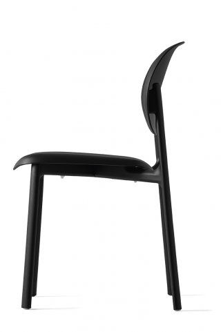 Chaise ZERO plastique noir 